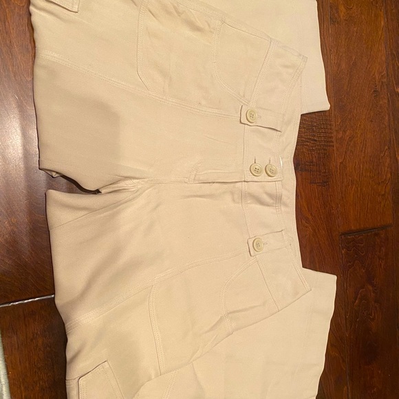 White House Black Market 100% Silk Cropped Pants - Picture 3 of 4